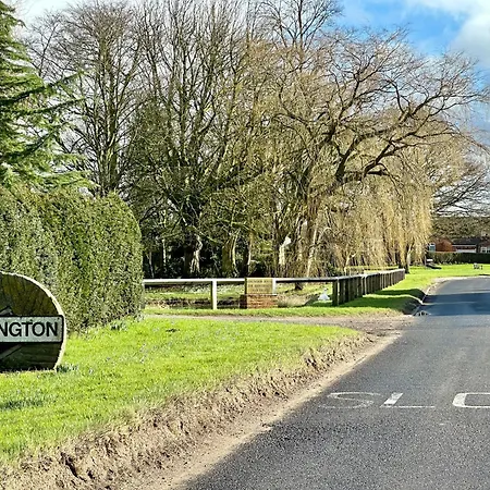 Firs Nook With Parking Apartment Stillington