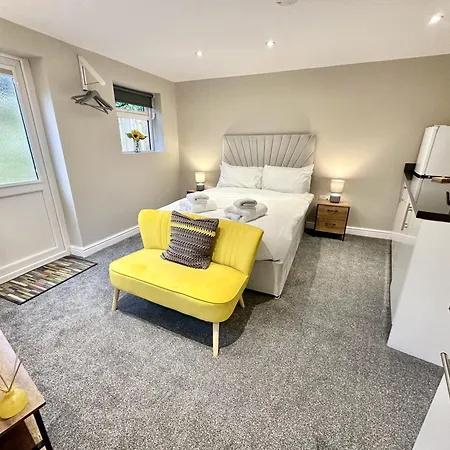 Firs Nook With Parking * Stillington
