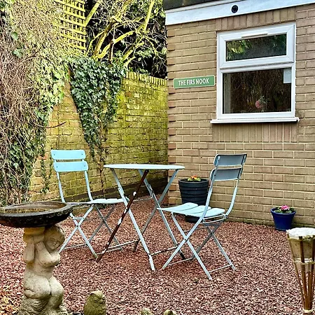 Apartment Firs Nook With Parking